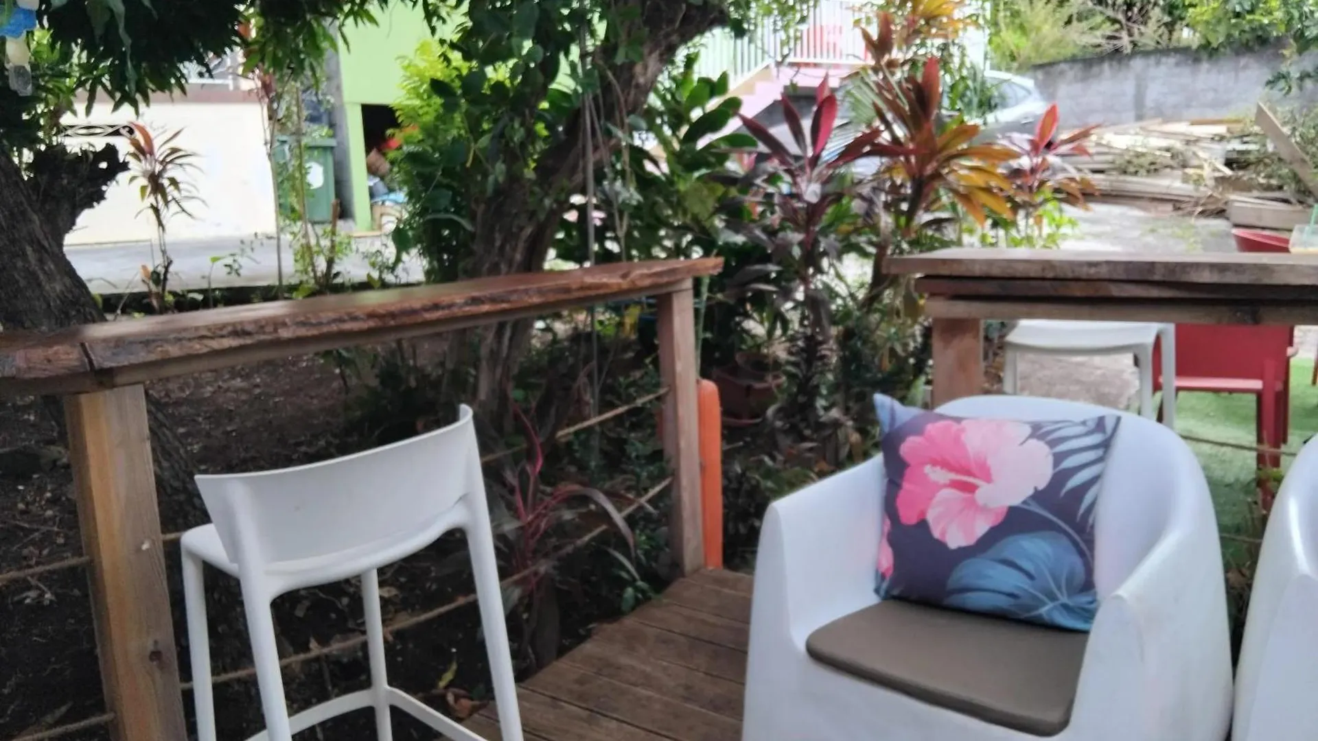 Appartement Elegant Avec Jacuzzi A Bouillante 40M²